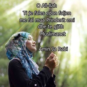 Meet your Posher, Fatima